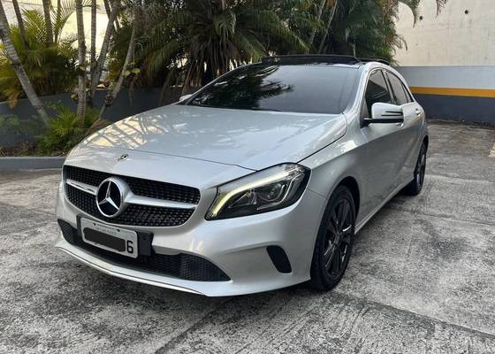 MERCEDES-BENZ A 200 1.6 CGI FLEX 7G-DCT